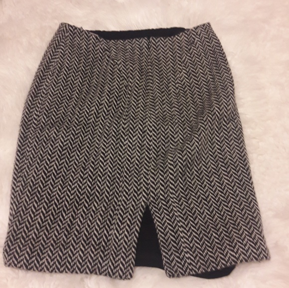 Anne Klein skirt - Picture 3 of 6